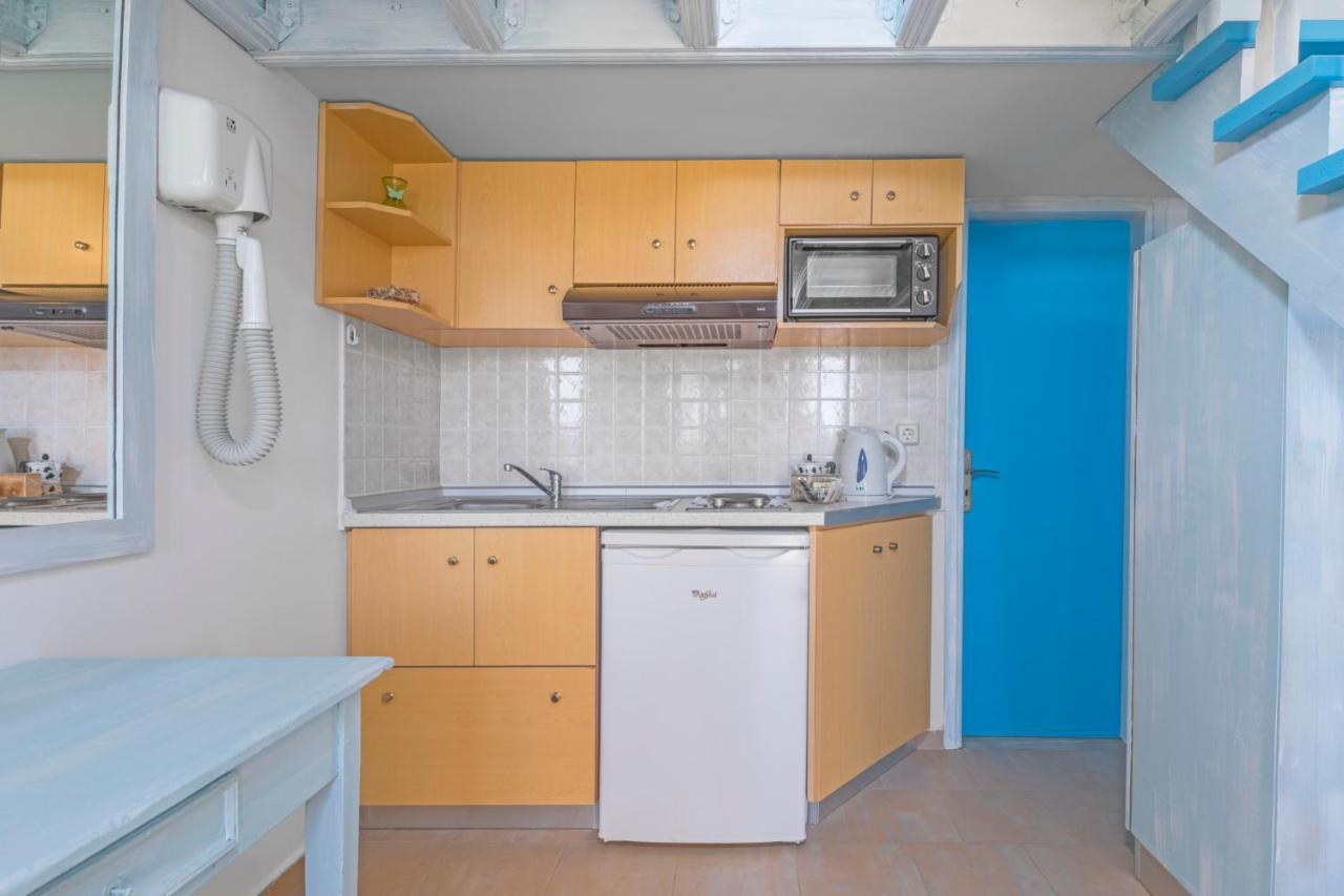 Mare Front Apartment Charaki